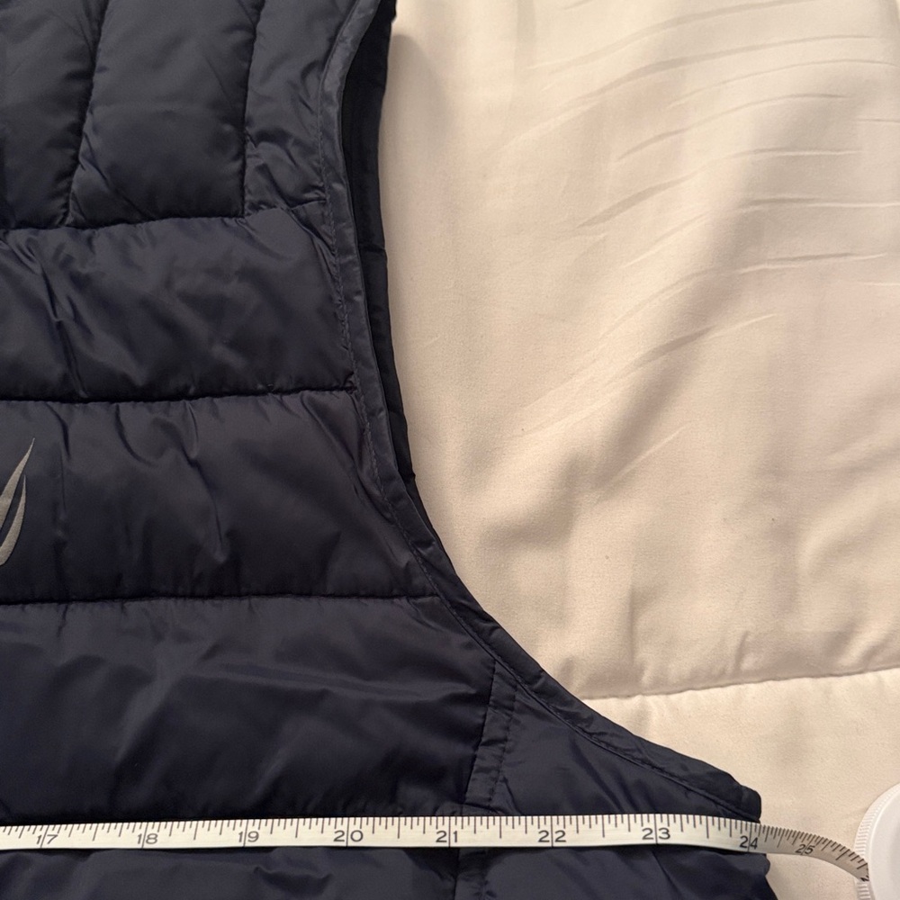 Men’s Nautica reversible vest - Picture 6 of 6